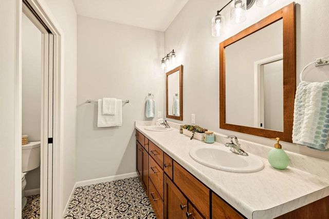 525 Fox Den Drive, Waunakee, WI 53597