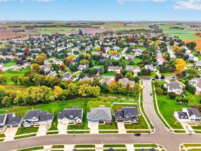 525 Fox Den Drive, Waunakee, WI 53597
