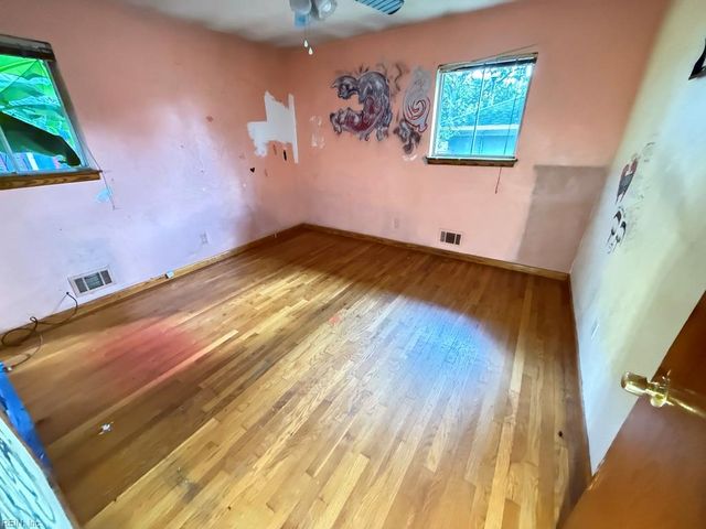 704 Sullivan CIR, Virginia Beach, VA 23455