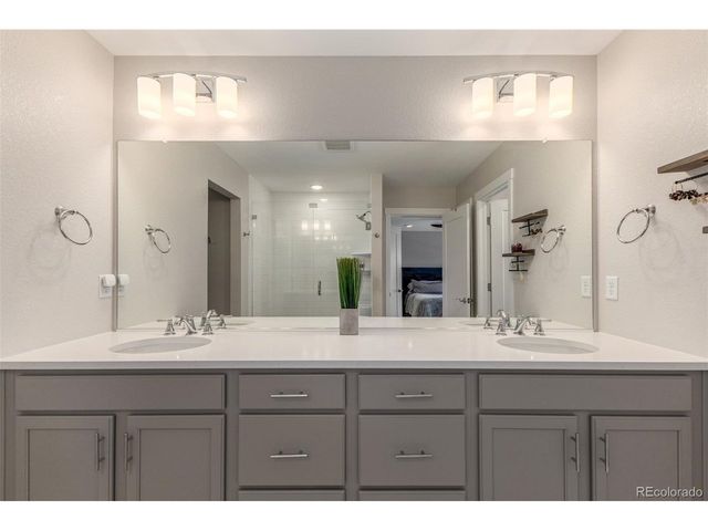 2563 W 69th Pl, Denver, CO 80221