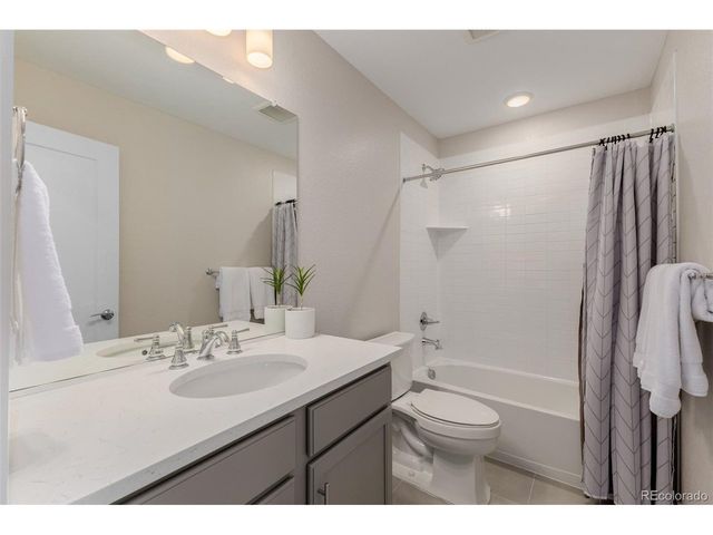 2563 W 69th Pl, Denver, CO 80221