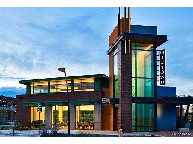 2563 W 69th Pl, Denver, CO 80221