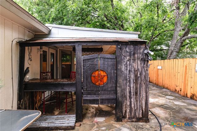 302 W Anderson Avenue, Copperas Cove, TX 76522
