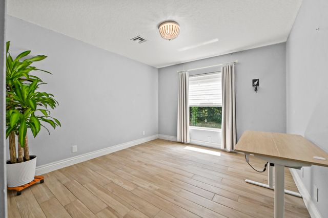 12369 157th Street N, Jupiter, FL 33478