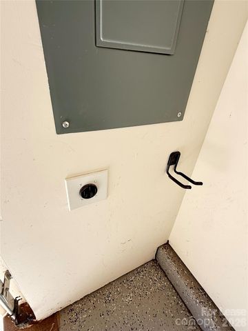 920 Mary Max Drive, Davidson, NC 28036