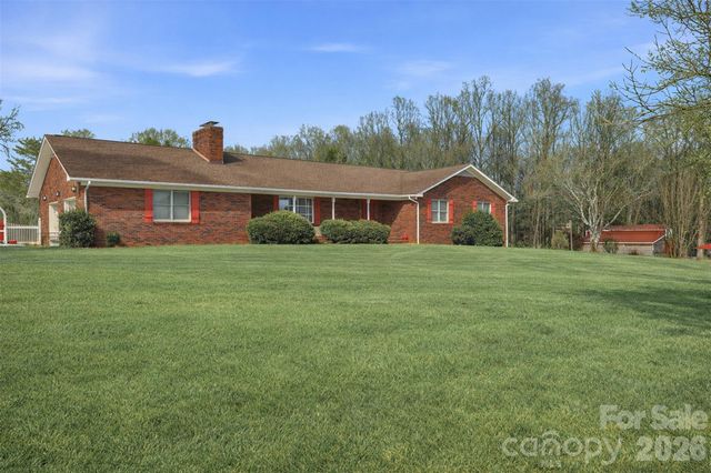173 Chestnut Grove Road, Statesville, NC 28625
