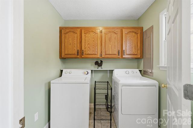 173 Chestnut Grove Road, Statesville, NC 28625