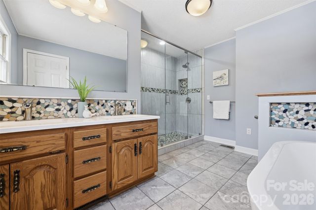 173 Chestnut Grove Road, Statesville, NC 28625