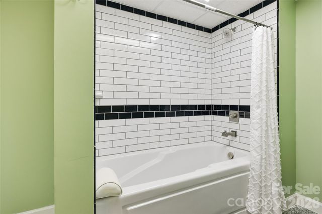 173 Chestnut Grove Road, Statesville, NC 28625