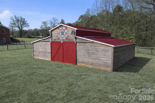 173 Chestnut Grove Road, Statesville, NC 28625