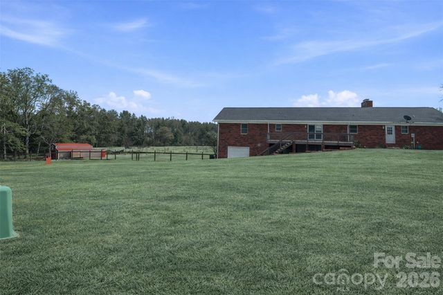 173 Chestnut Grove Road, Statesville, NC 28625