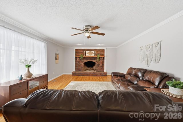 173 Chestnut Grove Road, Statesville, NC 28625