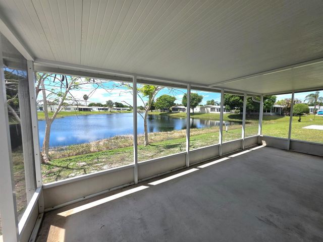 8027 9th Hole Drive, Port St. Lucie, FL 34952