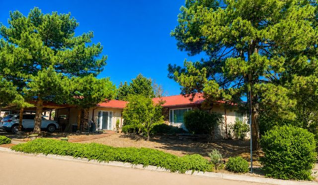1897 Candela Street, Santa Fe, NM 87505