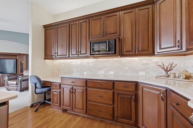 2133 W Harborlight, Wichita, KS 67204