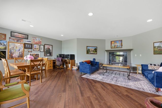 2133 W Harborlight, Wichita, KS 67204