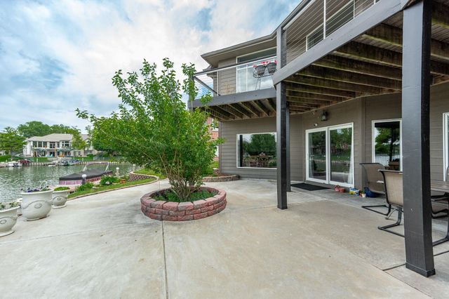 2133 W Harborlight, Wichita, KS 67204