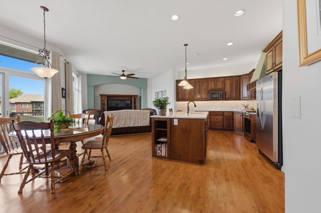 2133 W Harborlight, Wichita, KS 67204