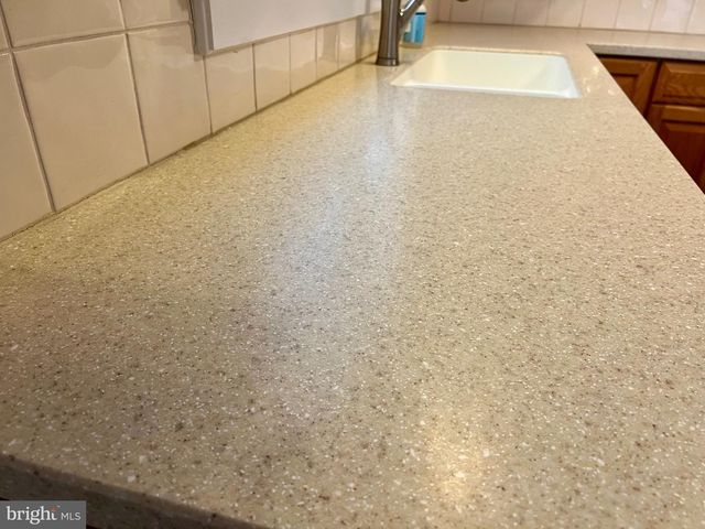 289 N RIVER DR, Pennsville, NJ 08070