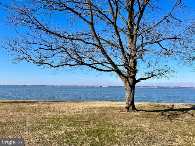 289 N RIVER DR, Pennsville, NJ 08070