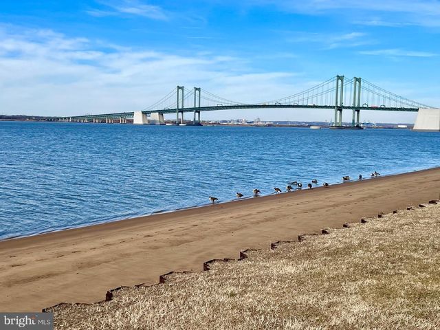 289 N RIVER DR, Pennsville, NJ 08070