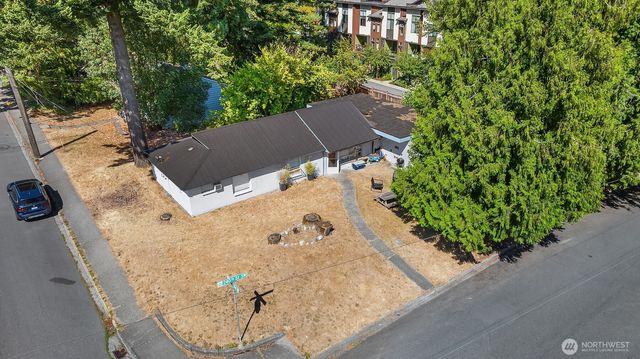 5507 240th Street SW, Mountlake Terrace, WA 98043
