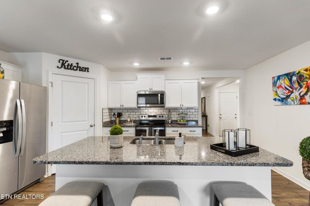115 Lindsell Rd, Athens, TN 37303
