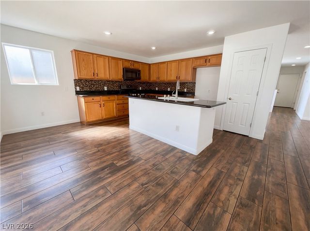 4378 Mangrove Bay Street, Las Vegas, NV 89147