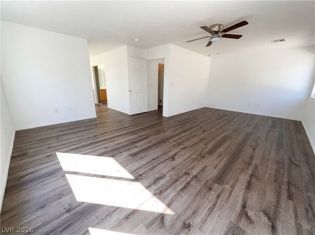 4378 Mangrove Bay Street, Las Vegas, NV 89147