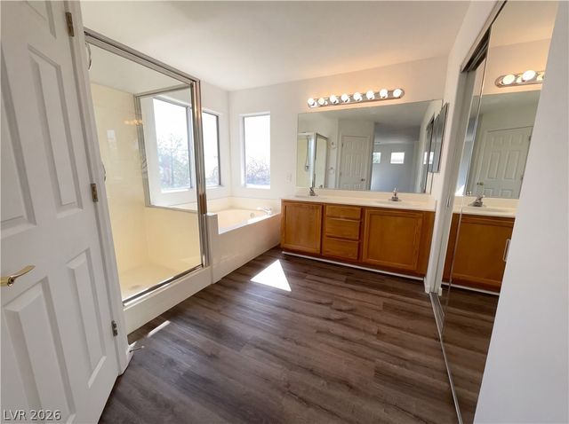 4378 Mangrove Bay Street, Las Vegas, NV 89147