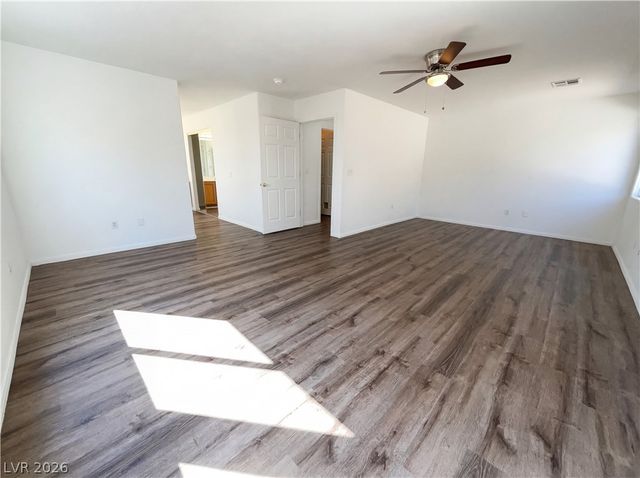 4378 Mangrove Bay Street, Las Vegas, NV 89147