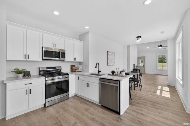7654 W Julia Drive, Ellettsville, IN 47429