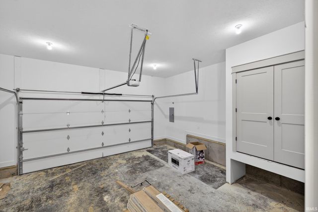 7654 W Julia Drive, Ellettsville, IN 47429