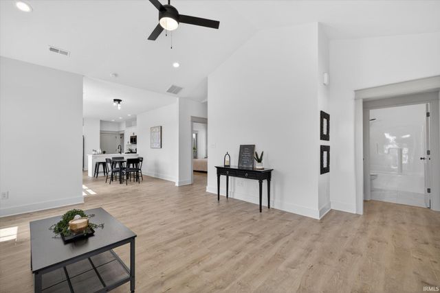 7654 W Julia Drive, Ellettsville, IN 47429
