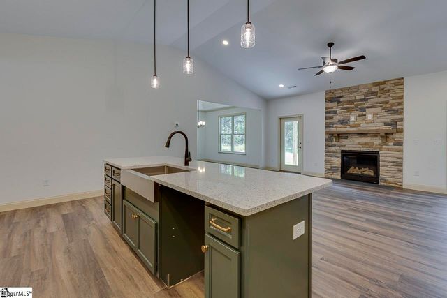 399 Bowers Road, Travelers Rest, SC 29690