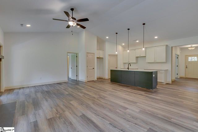 399 Bowers Road, Travelers Rest, SC 29690