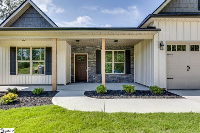 399 Bowers Road, Travelers Rest, SC 29690