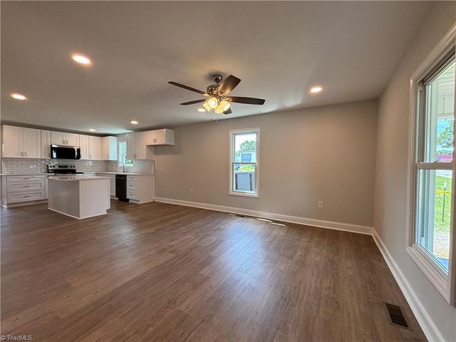 211 Bridge Street, Eden, NC 27288