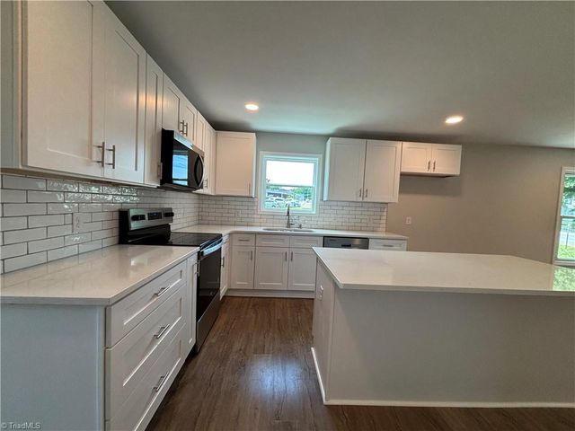 211 Bridge Street, Eden, NC 27288
