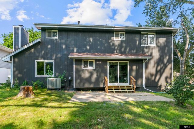 12901 S 29 Street, Bellevue, NE 68123