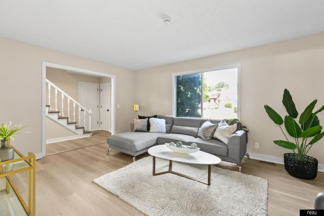12901 S 29 Street, Bellevue, NE 68123
