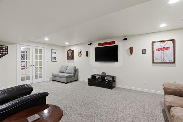 31811 Day Lily Drive, Rockwood, MI 48173
