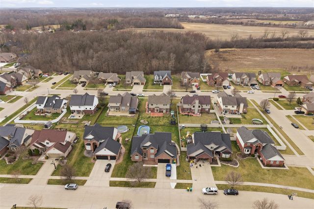 31811 Day Lily Drive, Rockwood, MI 48173