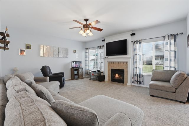 31811 Day Lily Drive, Rockwood, MI 48173