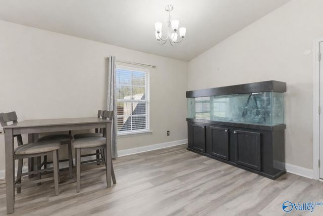 265 Valleyside Drive, Huntsville, AL 35810