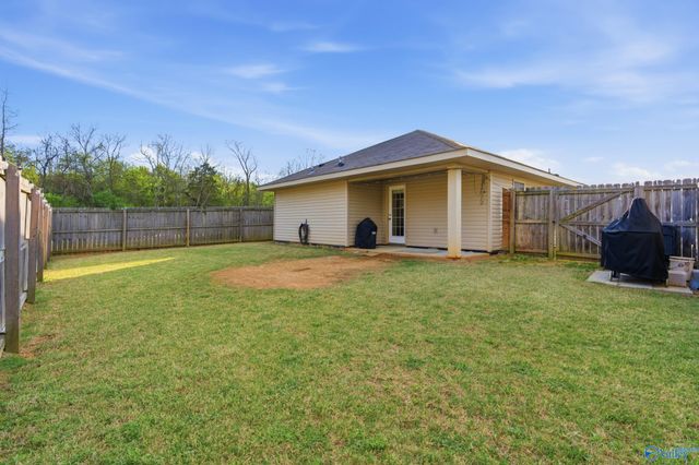 265 Valleyside Drive, Huntsville, AL 35810