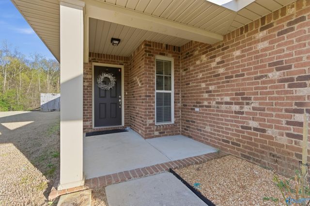 265 Valleyside Drive, Huntsville, AL 35810