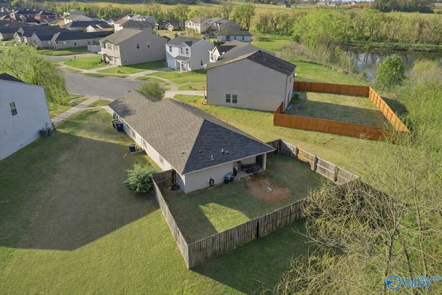 265 Valleyside Drive, Huntsville, AL 35810