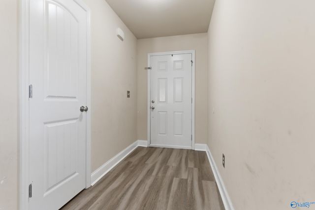 265 Valleyside Drive, Huntsville, AL 35810