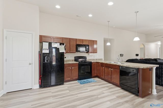 265 Valleyside Drive, Huntsville, AL 35810